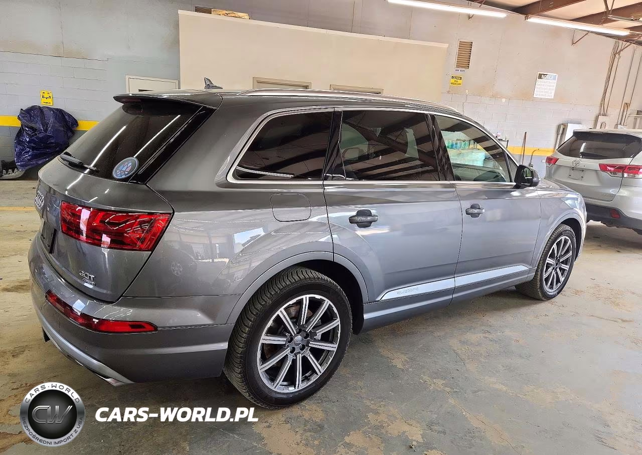 2017 Audi Q7 Premium Plus VIN:WA1LAAF79HD041844 - 3