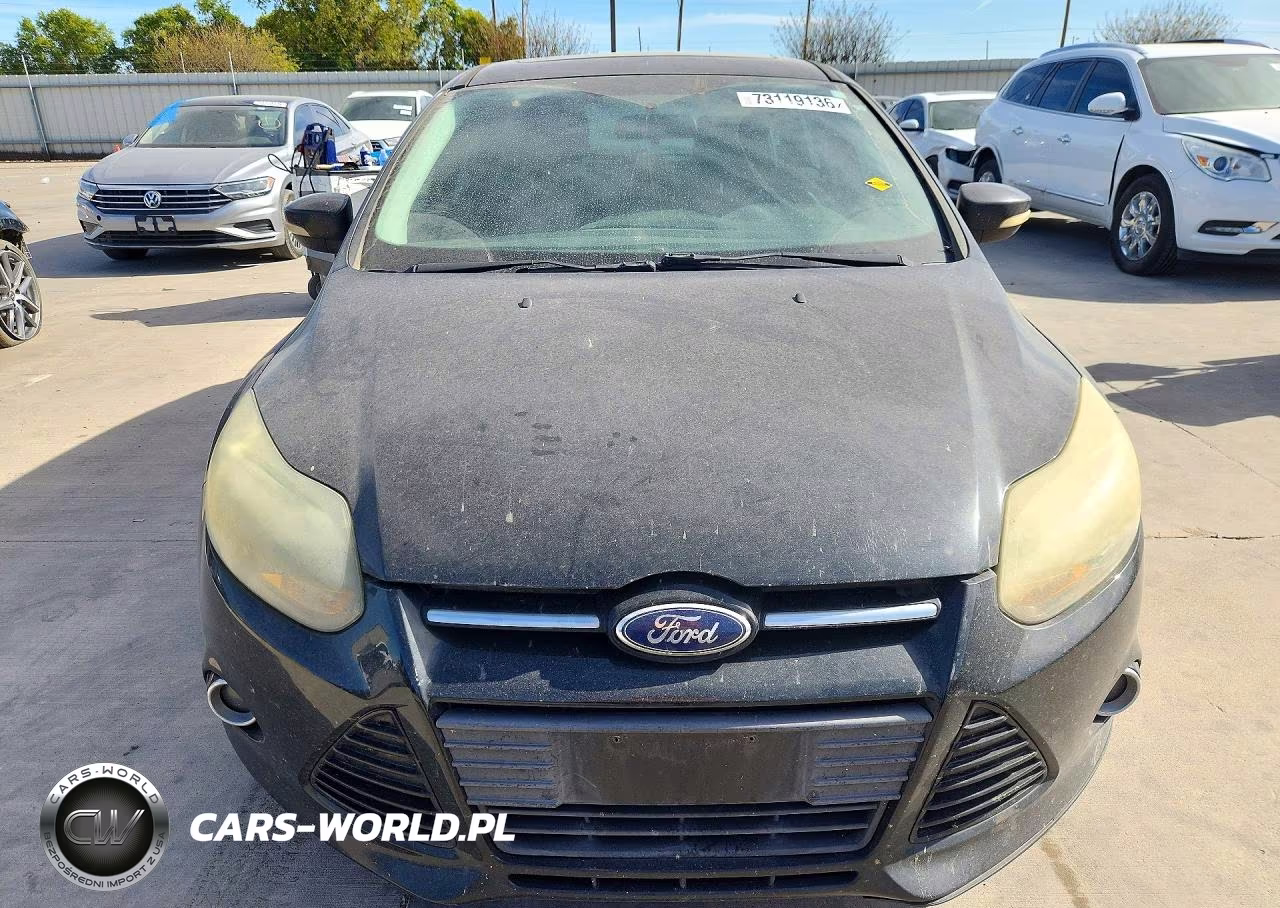 2013 Ford Focus Titanium VIN:1FADP3N23DL270715 - 5