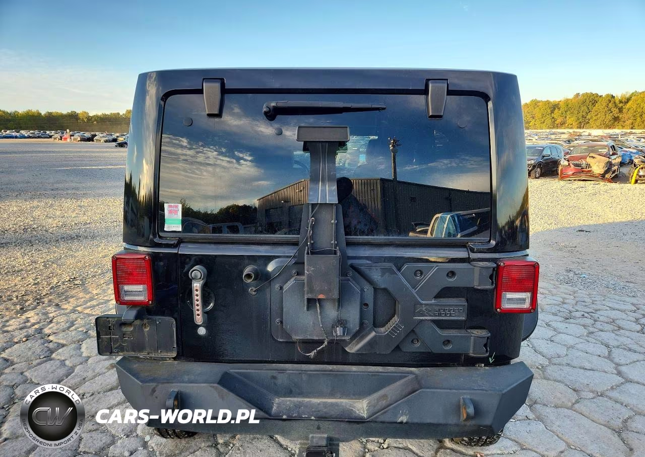 2013 Jeep Wrangler Unlimited Sahara VIN:1C4BJWEG8DL666266 - 6