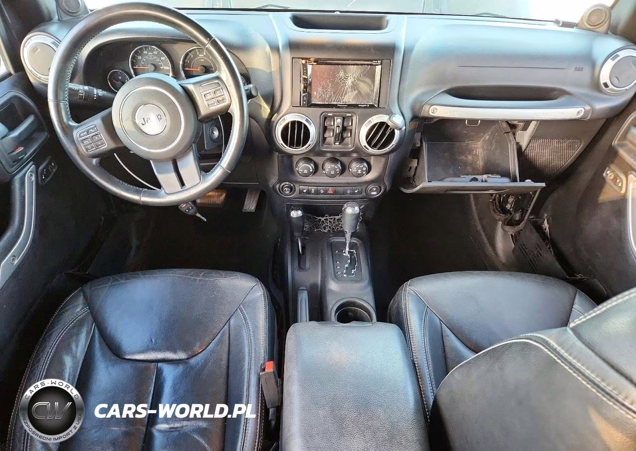 2013 Jeep Wrangler Unlimited Sahara VIN:1C4BJWEG8DL666266 - 8