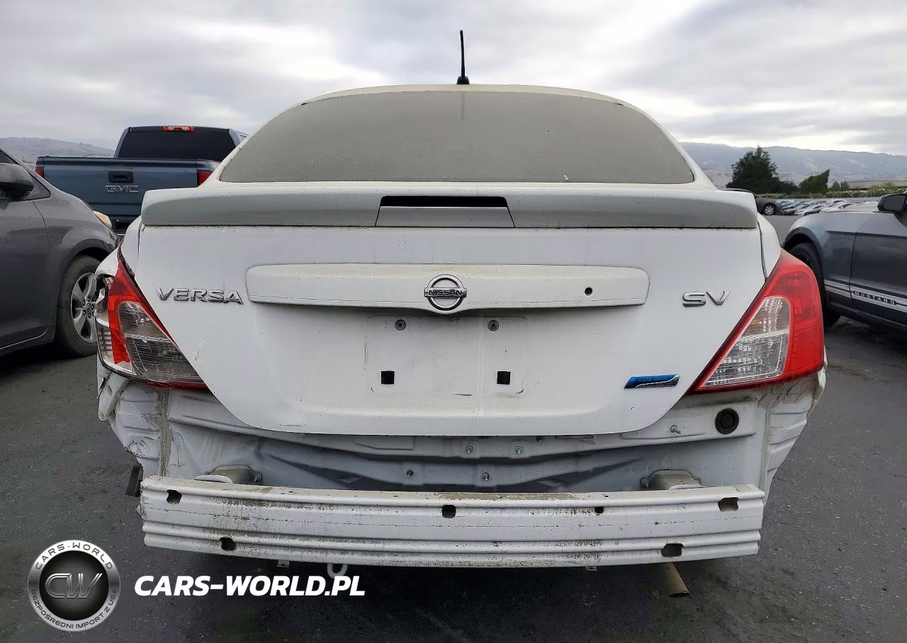 2013 Nissan Versa 1.6 S VIN:3N1CN7AP3DL884966 - 6