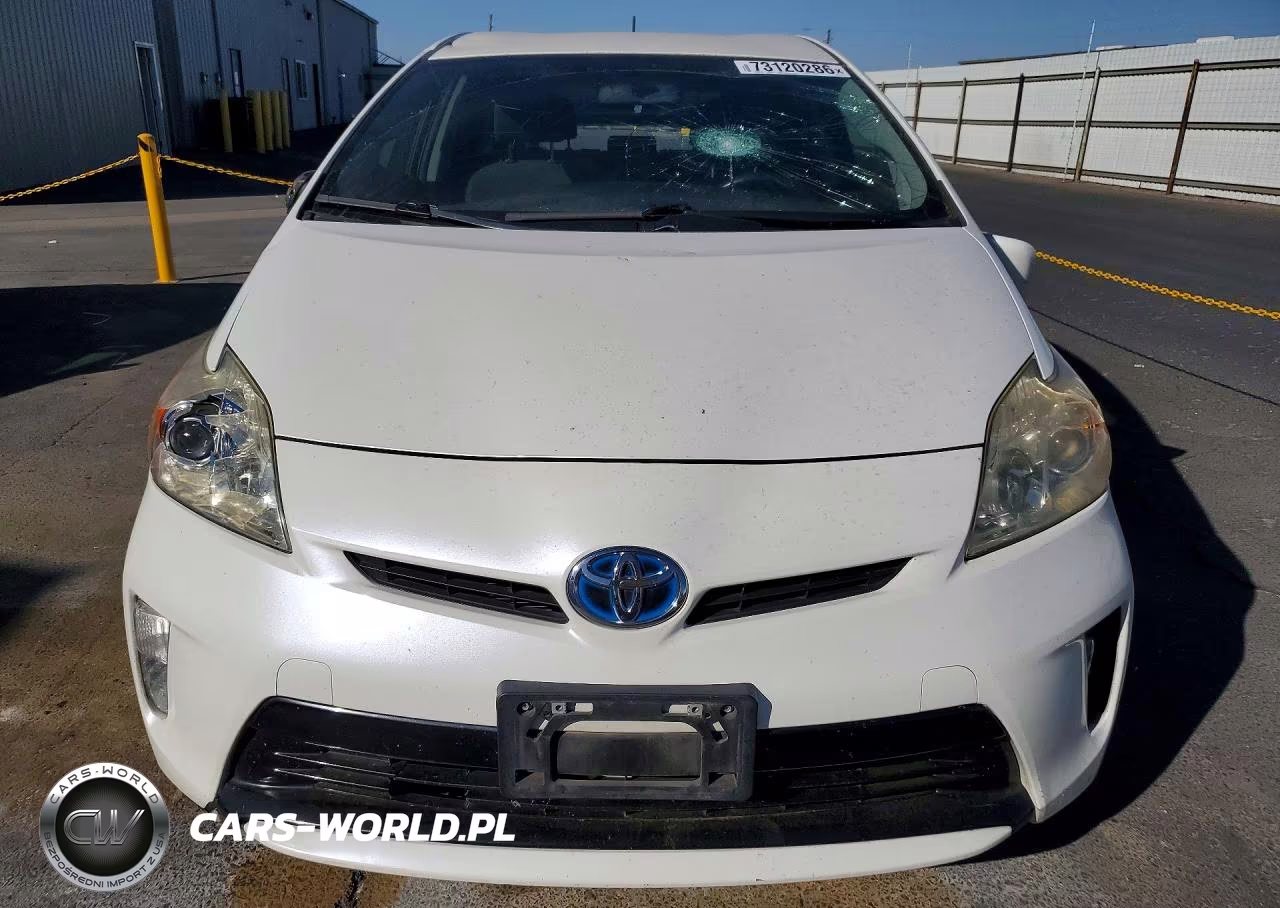 2012 Toyota Prius Three VIN:JTDKN3DU3C5518443 - 5