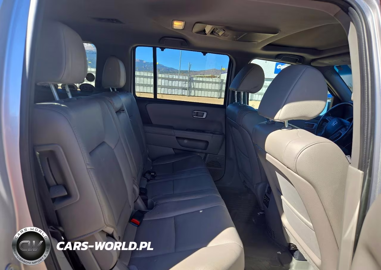 2015 Honda Pilot Touring VIN:5FNYF4H92FB036228 - 11