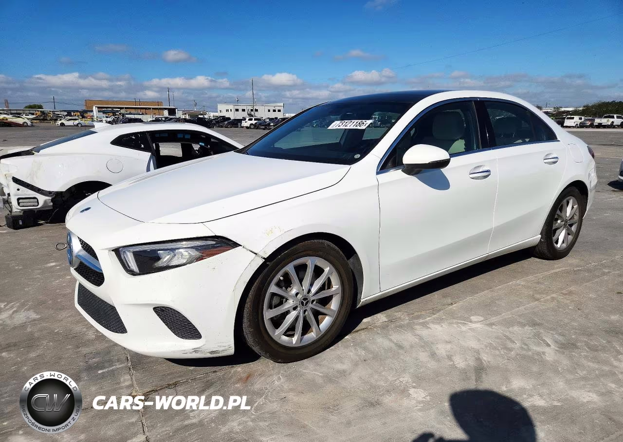 2021 Mercedes-Benz A 220
