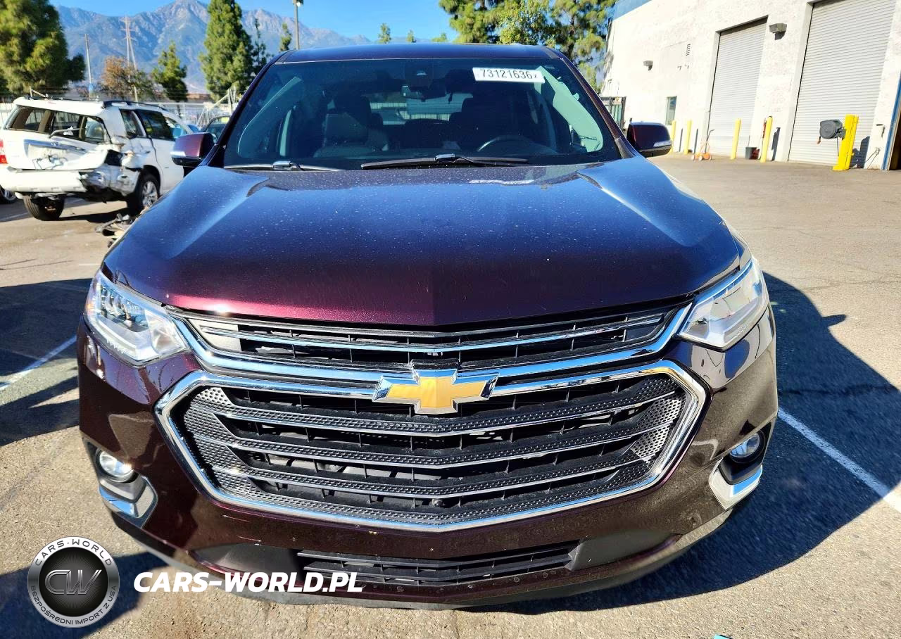 2018 Chevrolet Traverse Premier VIN:1GNERKKW0JJ246378 - 5