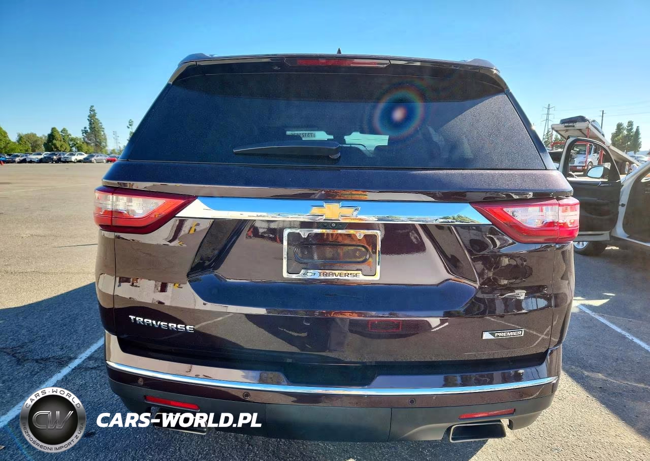 2018 Chevrolet Traverse Premier VIN:1GNERKKW0JJ246378 - 6