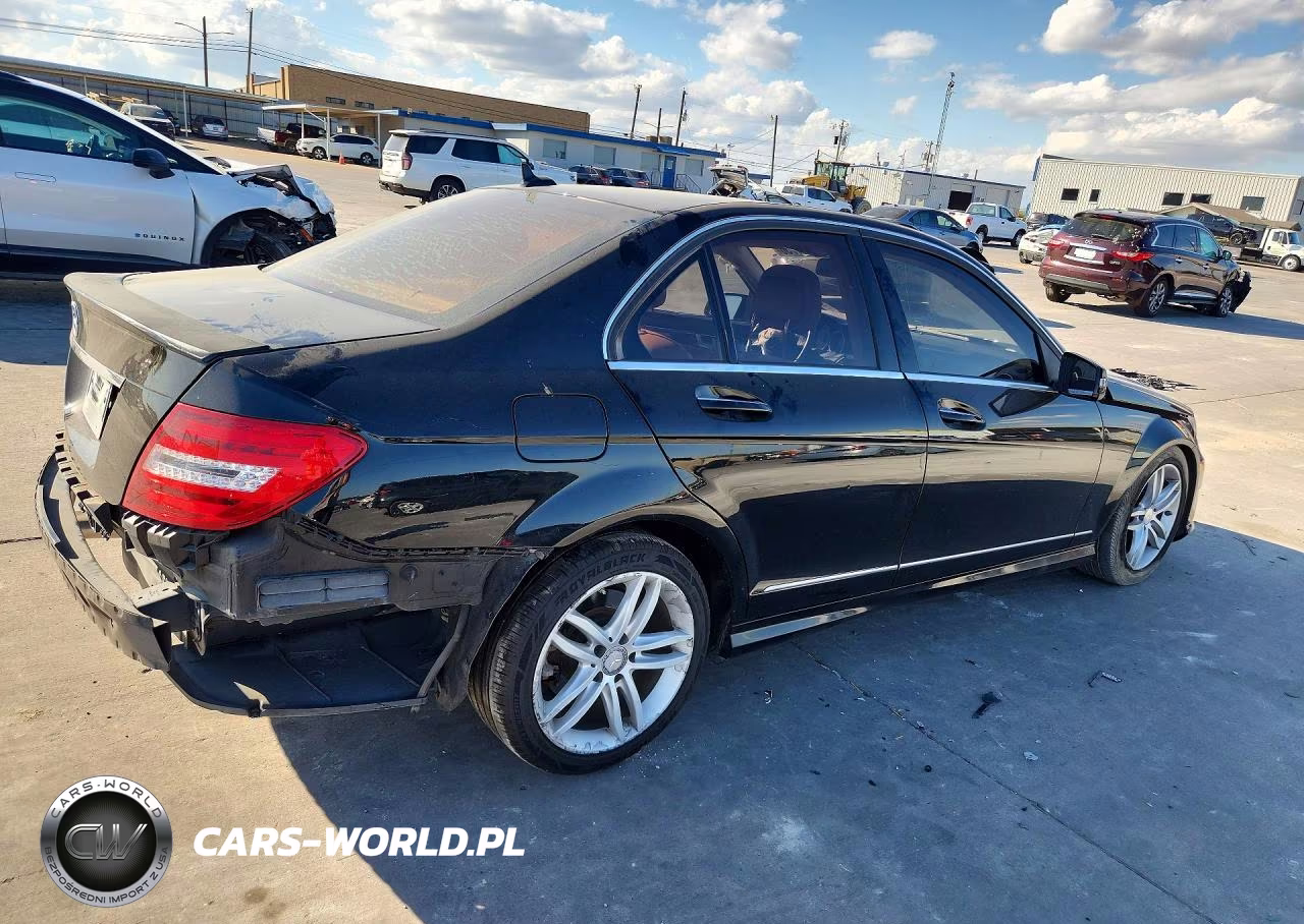 2014 Mercedes-Benz C 250 VIN:WDDGF4HB8EA956134 - 3