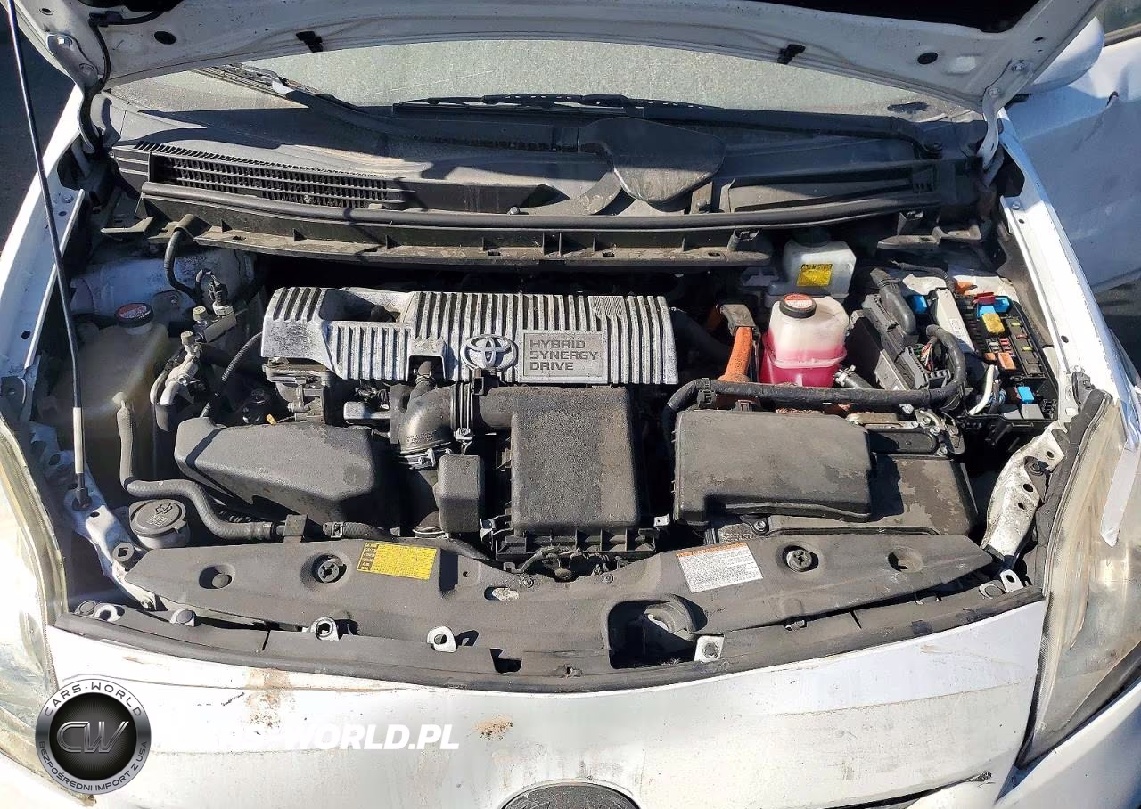2015 Toyota Prius Two VIN:JTDKN3DU2F1915394 - 11