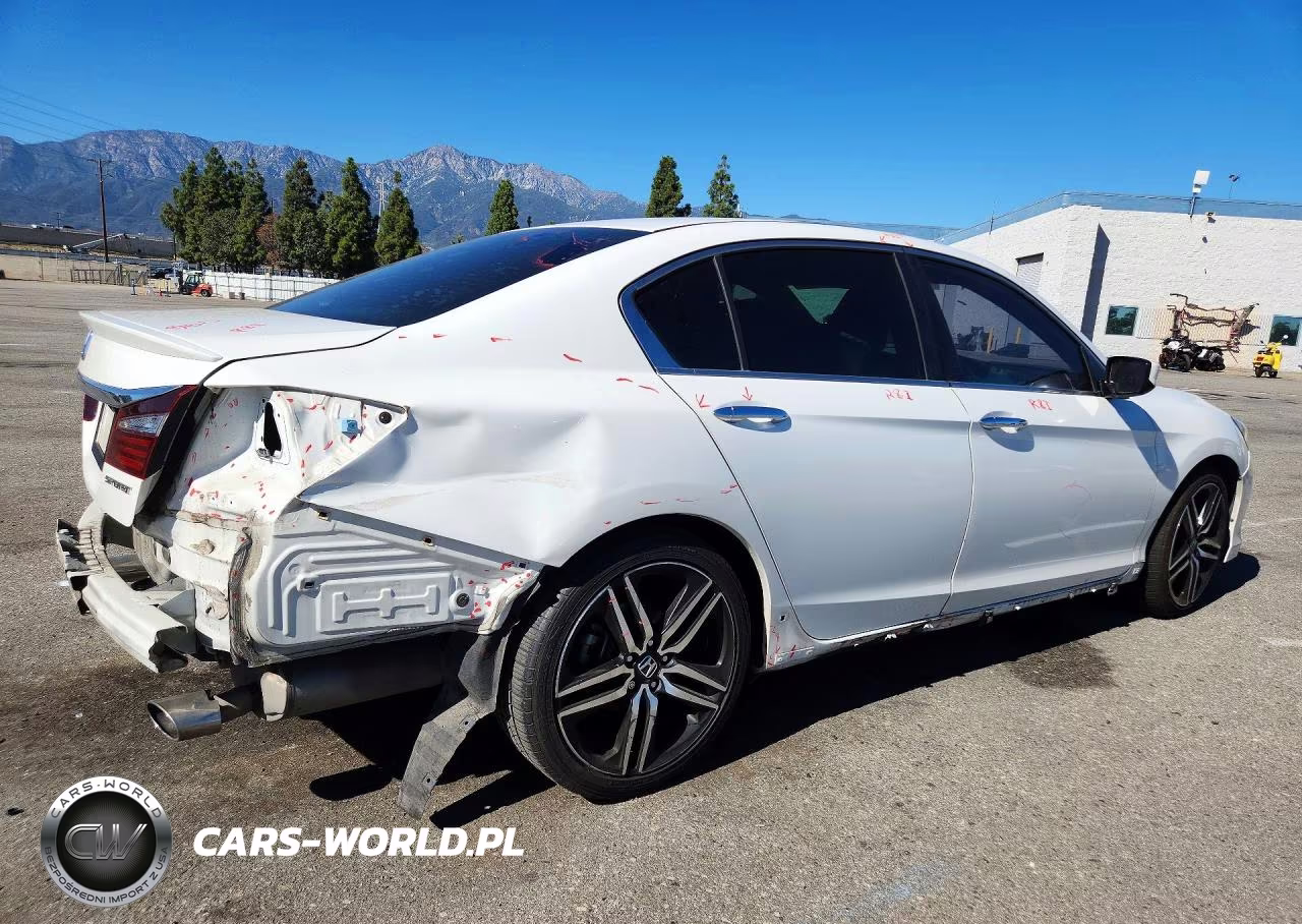 2017 Honda Accord Sport VIN:1HGCR2F55HA117243 - 3