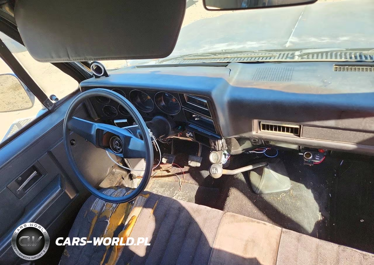 1985 GMC C1500 VIN:2GTEC14H1F1525536 - 8