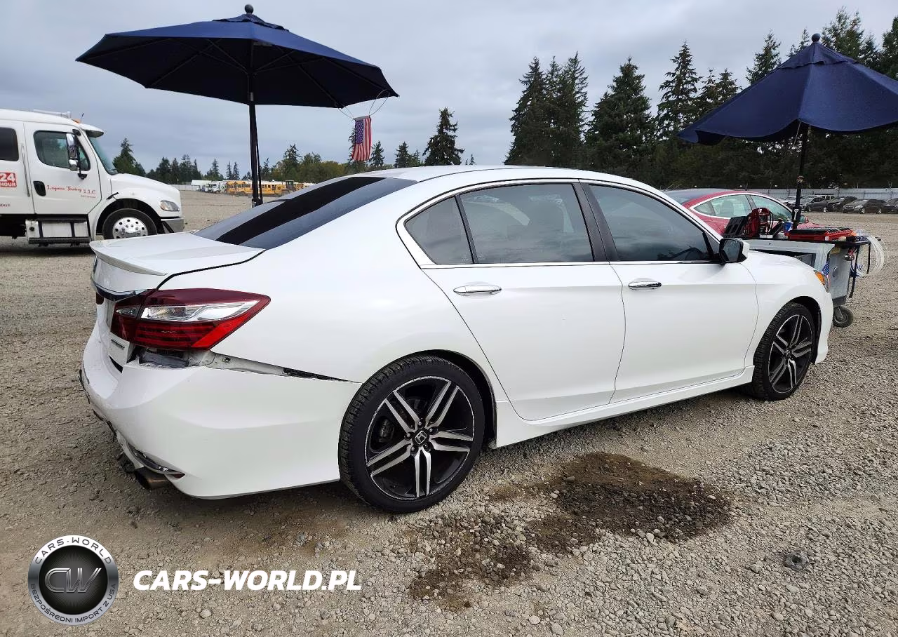 2017 Honda Accord Sport VIN:1HGCR2F5XHA206547 - 3