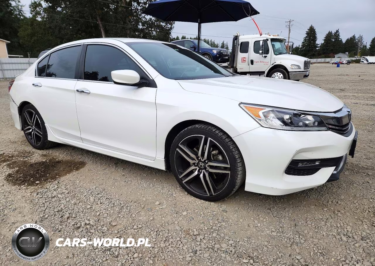 2017 Honda Accord Sport VIN:1HGCR2F5XHA206547 - 4