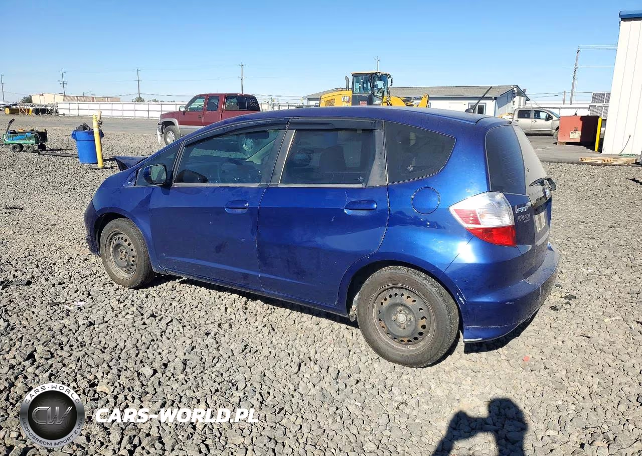 2013 Honda Fit VIN:JHMGE8H32DC034067 - 2