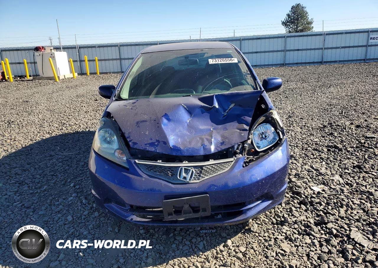 2013 Honda Fit VIN:JHMGE8H32DC034067 - 5