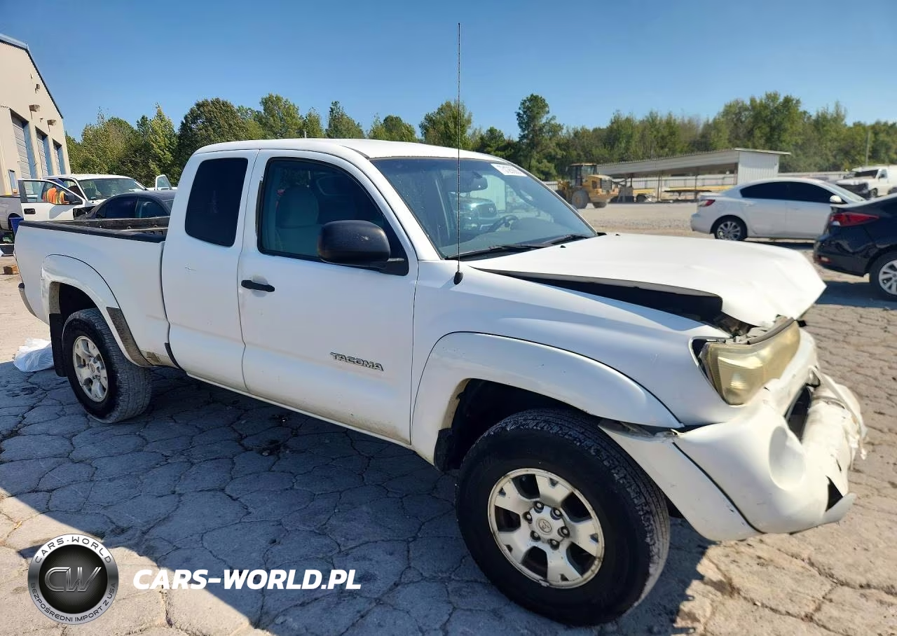 2011 Toyota Tacoma Prerunner Access Cab VIN:5TFTU4GN7BX010500 - 4