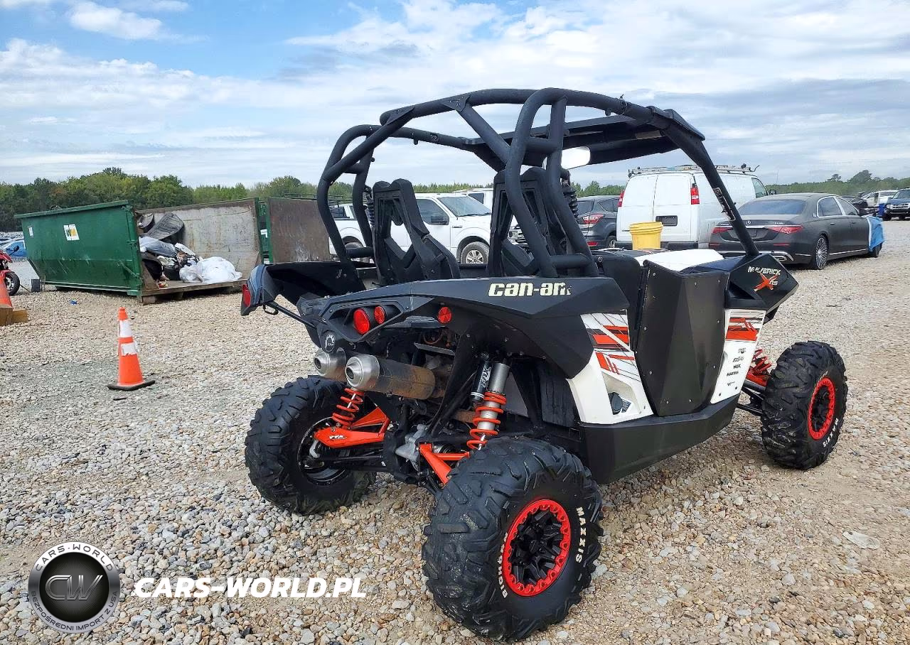 2015 Can-Am Maverick 1000R X Rs Dps VIN:3JBPXAP21FJ000767 - 4