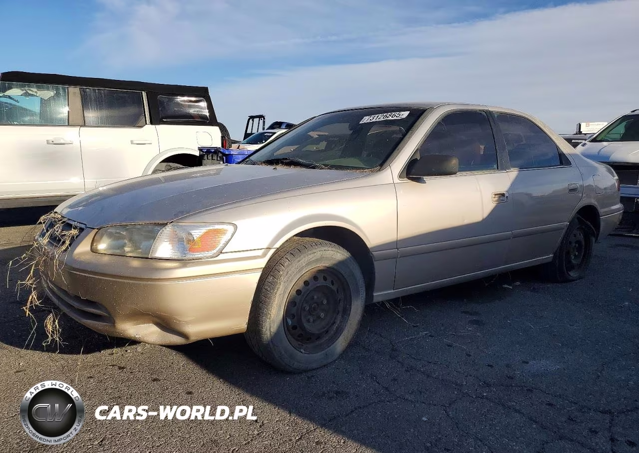 2000 Toyota Camry