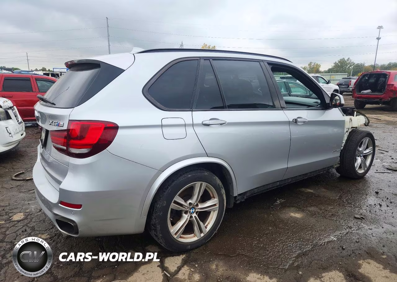 2015 BMW X5 xDrive50I VIN:5UXKR6C58F0J76214 - 3