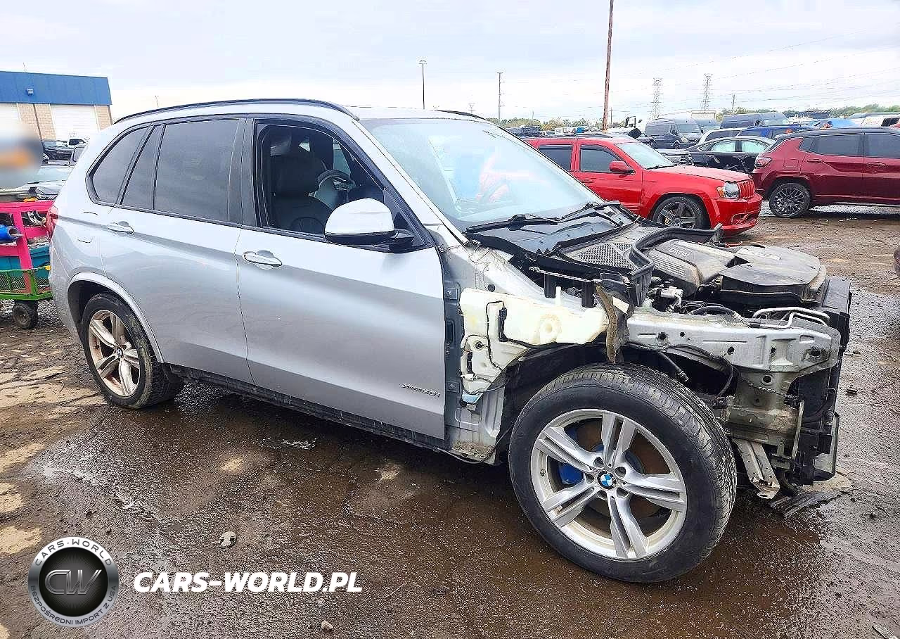 2015 BMW X5 xDrive50I VIN:5UXKR6C58F0J76214 - 4