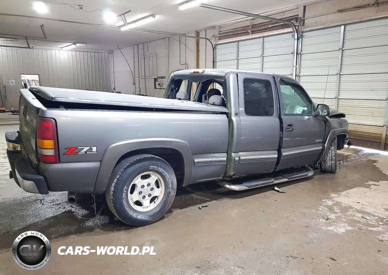 2001 Chevrolet Silverado K1500 VIN:2GCEK19T411378167 - 3