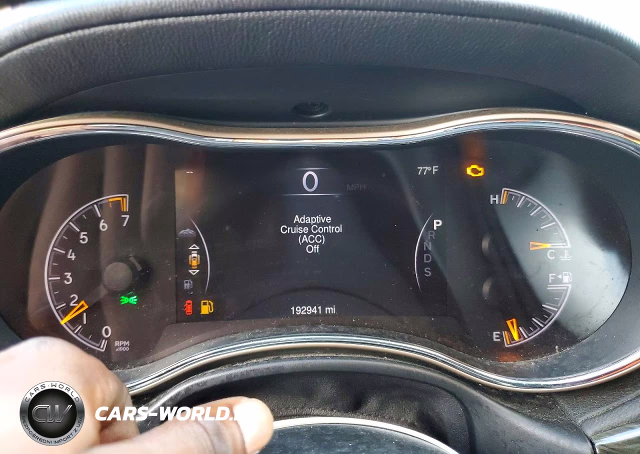 2015 Jeep Grand Cherokee Overland VIN:1C4RJFCG0FC609130 - 9