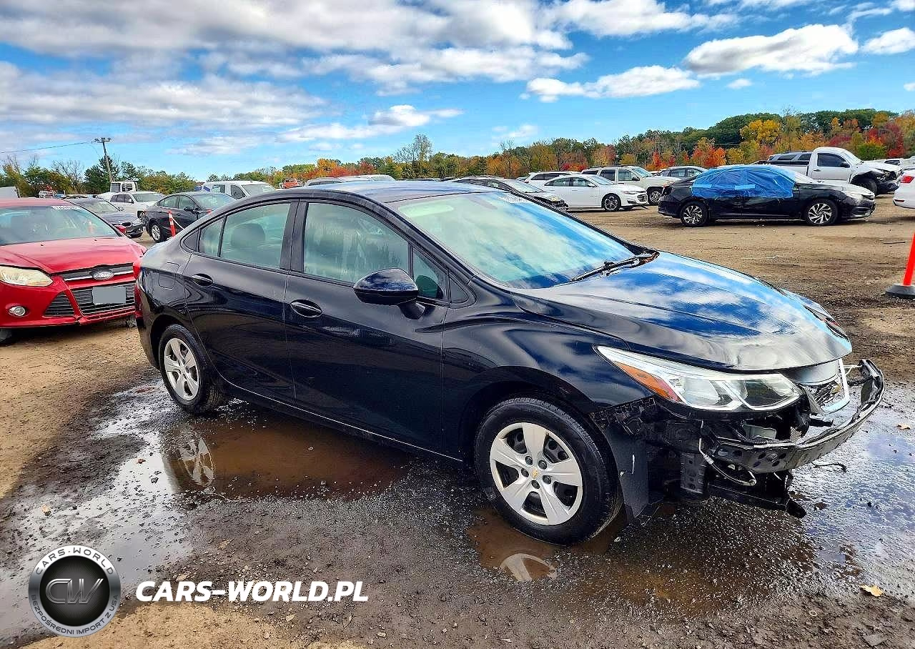 2017 Chevrolet Cruze Ls VIN:1G1BC5SM8H7171927 - 4