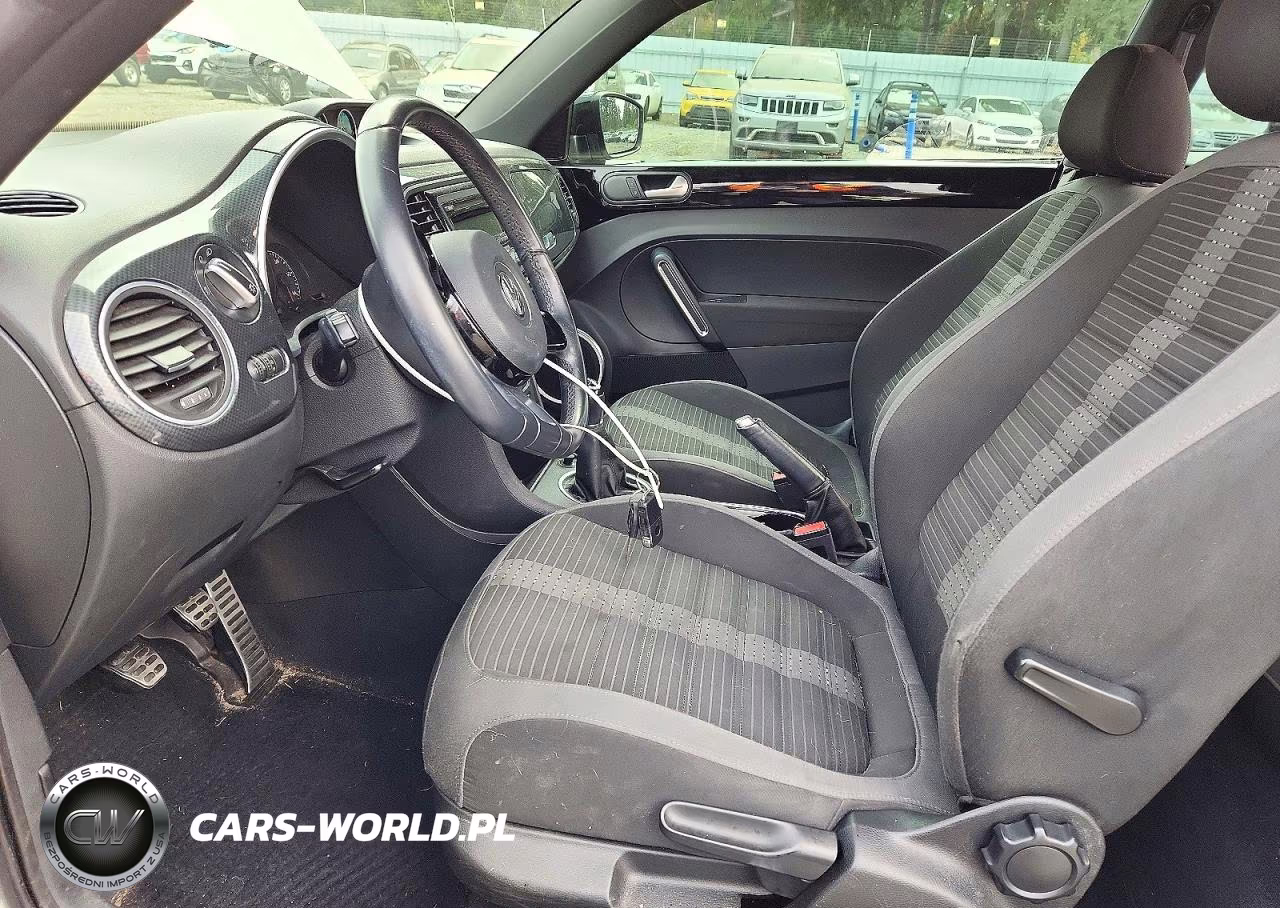 2012 Volkswagen Beetle Turbo VIN:3VW4A7AT8CM645073 - 7