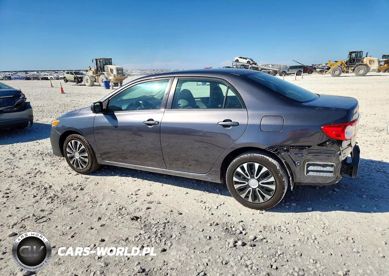 2013 Toyota Corolla Le VIN:5YFBU4EE8DP206199 - 2