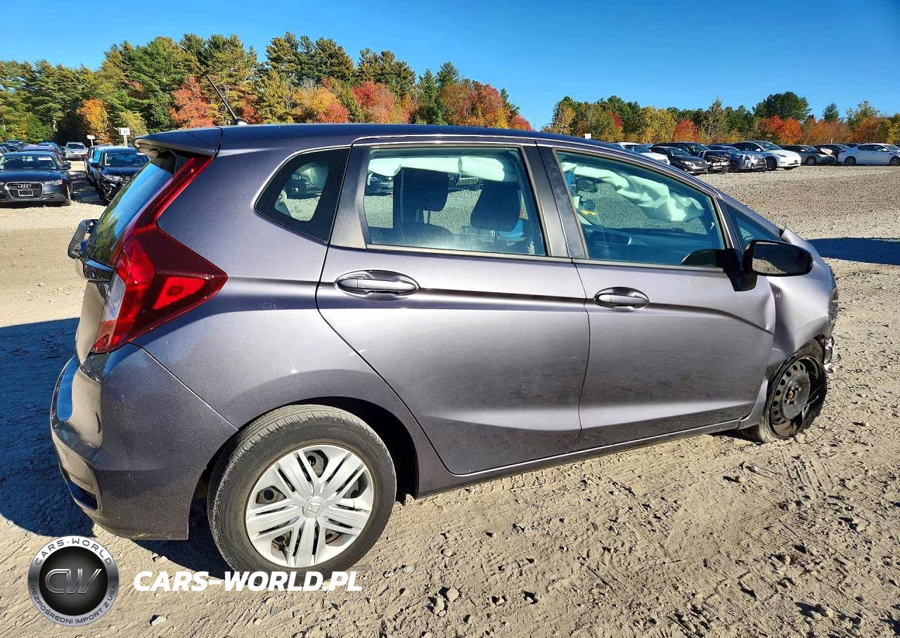 2019 Honda Fit Lx VIN:3HGGK5H45KM729027 - 3