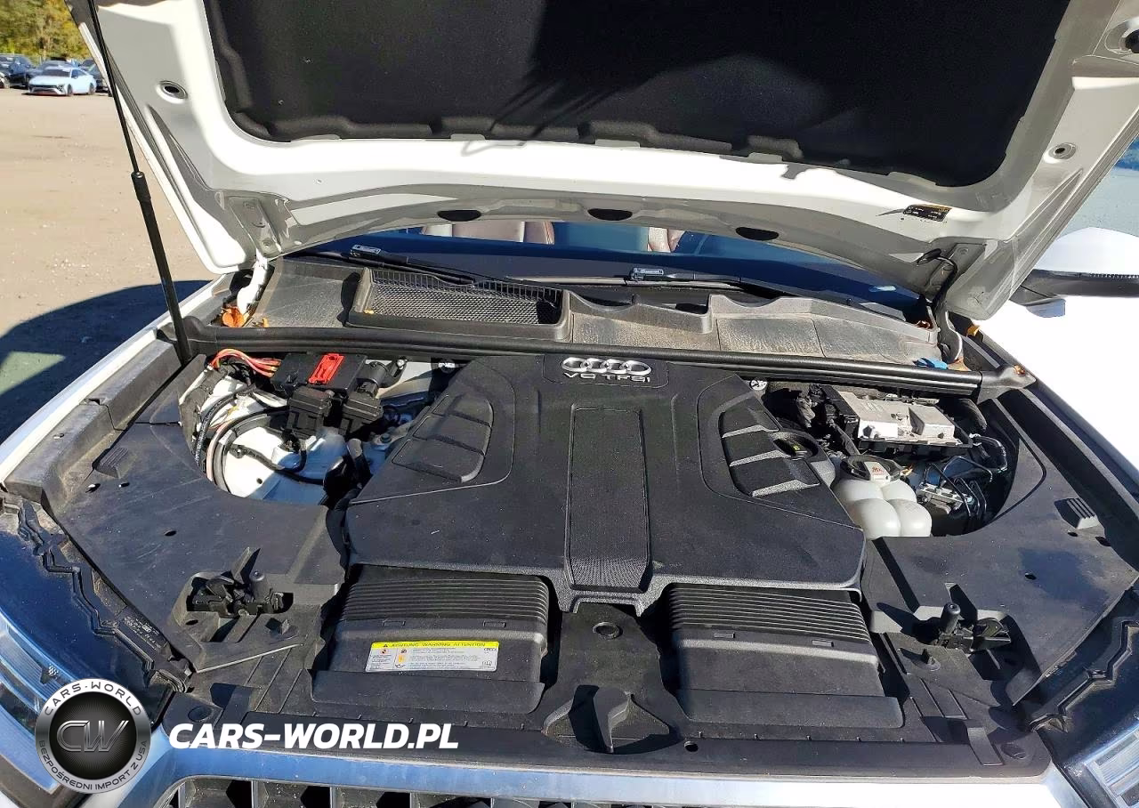 2018 Audi Q7 Premium Plus VIN:WA1LAAF78JD045051 - 12
