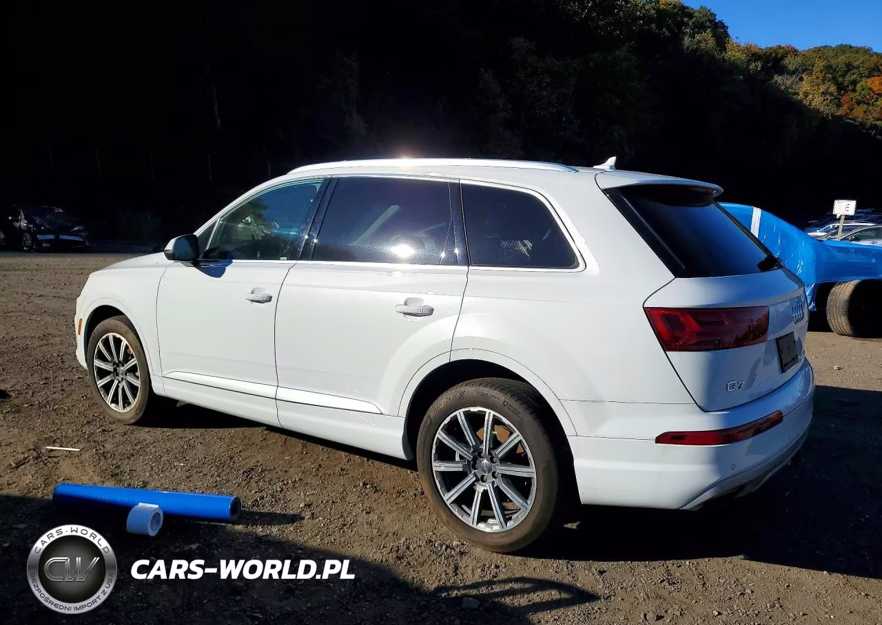 2018 Audi Q7 Premium Plus VIN:WA1LAAF78JD045051 - 2