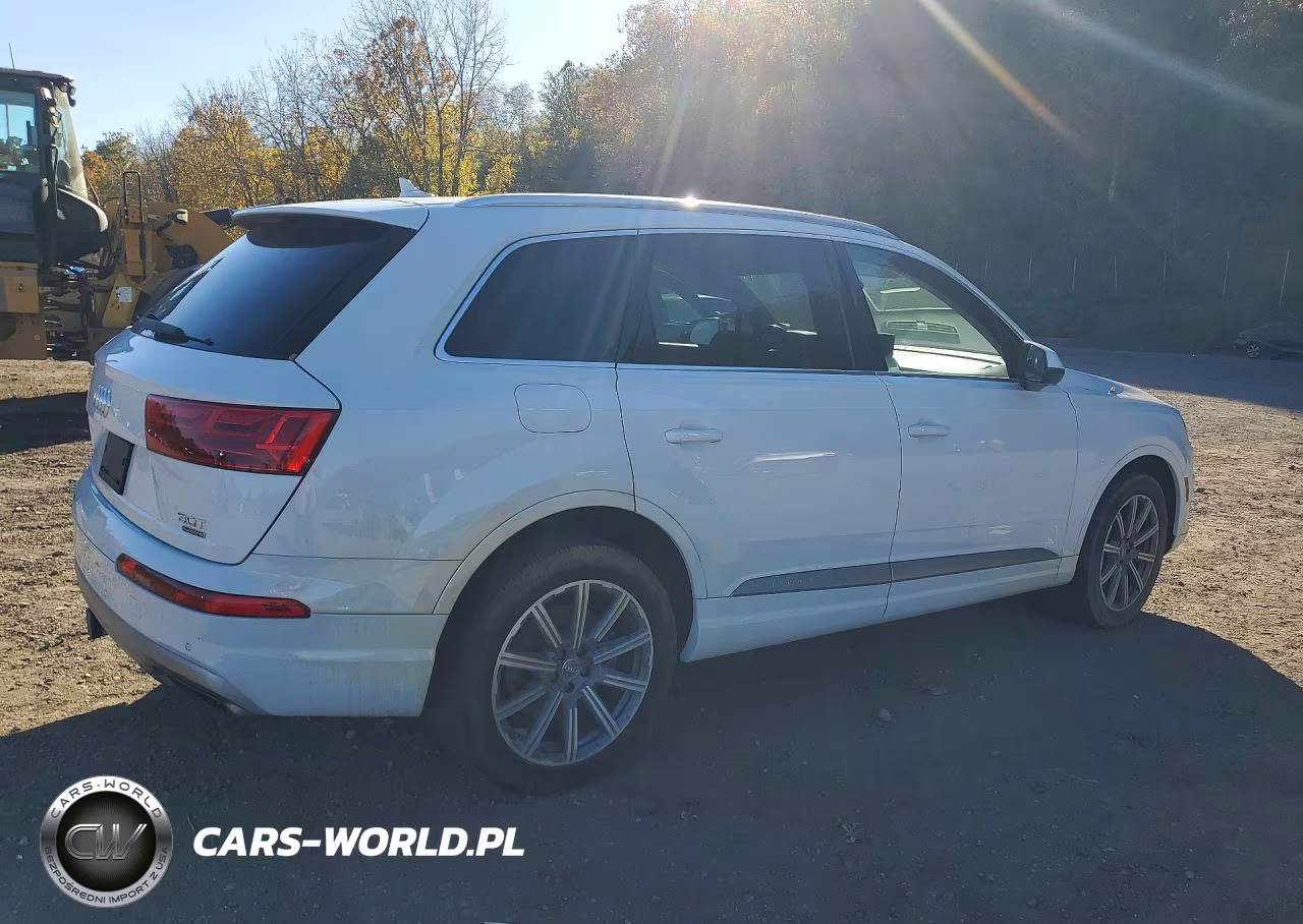 2018 Audi Q7 Premium Plus VIN:WA1LAAF78JD045051 - 3