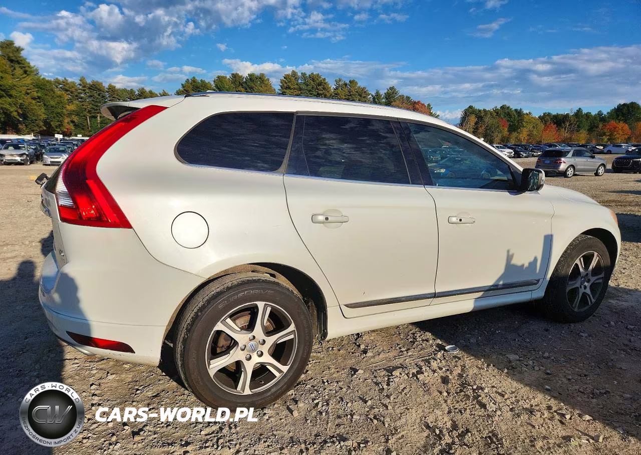 2015 Volvo Xc60 T6 Premier+ VIN:YV4902RC9F2571495 - 3