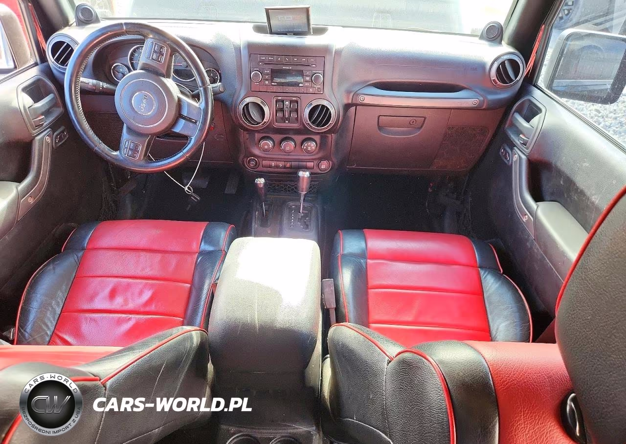 2011 Jeep Wrangler Unlimited Sport VIN:1J4HA3H17BL597206 - 8