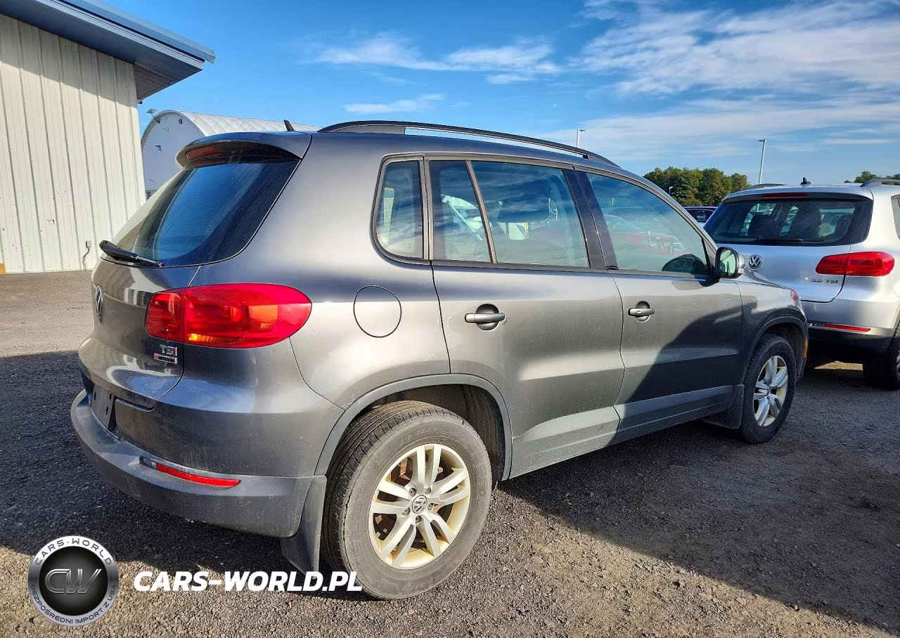 2016 Volkswagen Tiguan S VIN:WVGBV7AX5GW002005 - 3