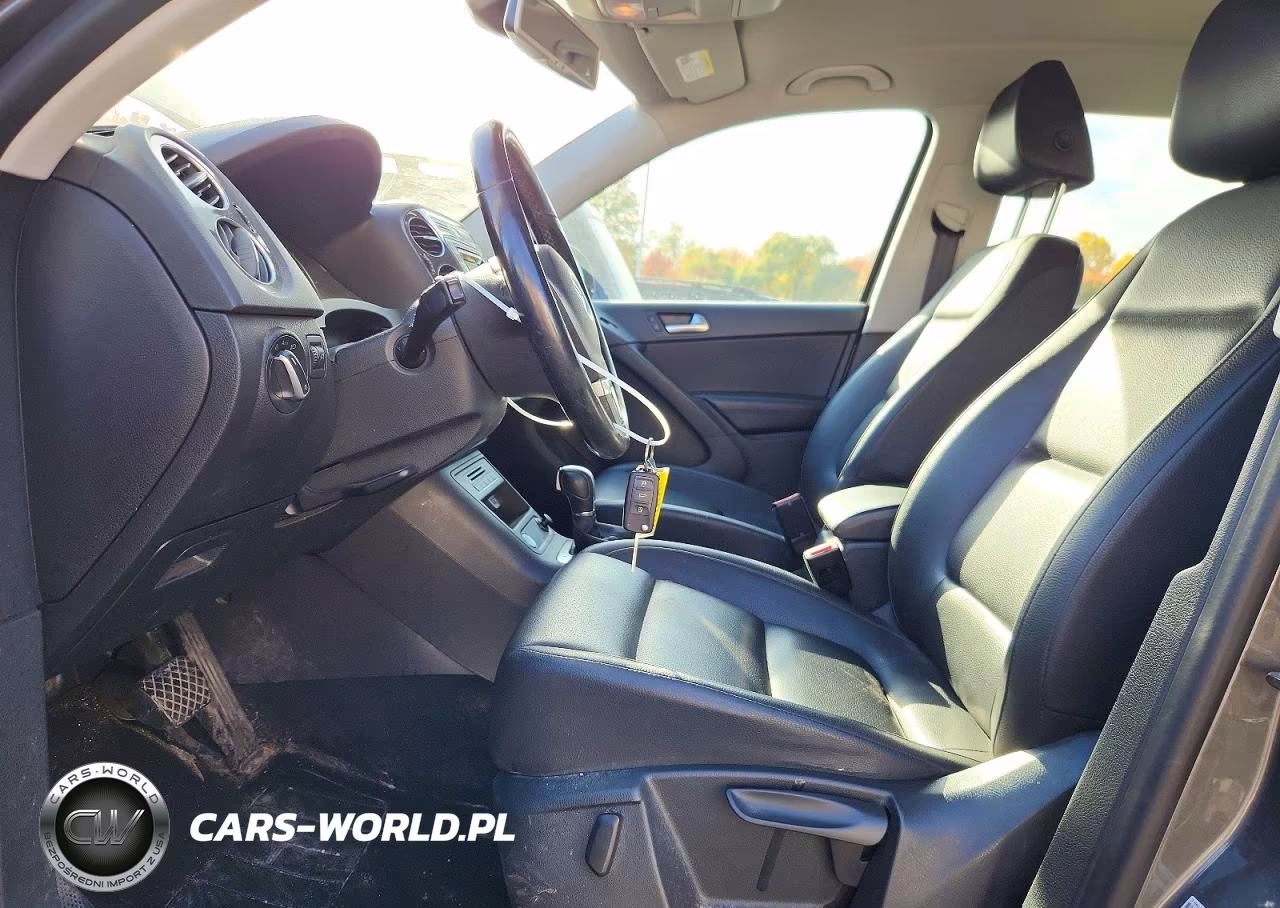 2016 Volkswagen Tiguan S VIN:WVGBV7AX5GW002005 - 7