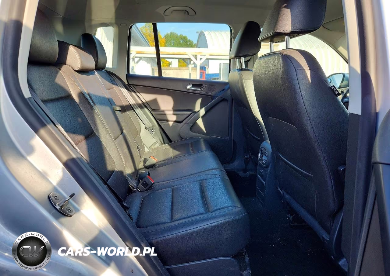 2017 Volkswagen Tiguan S VIN:WVGBV7AX0HW507175 - 11