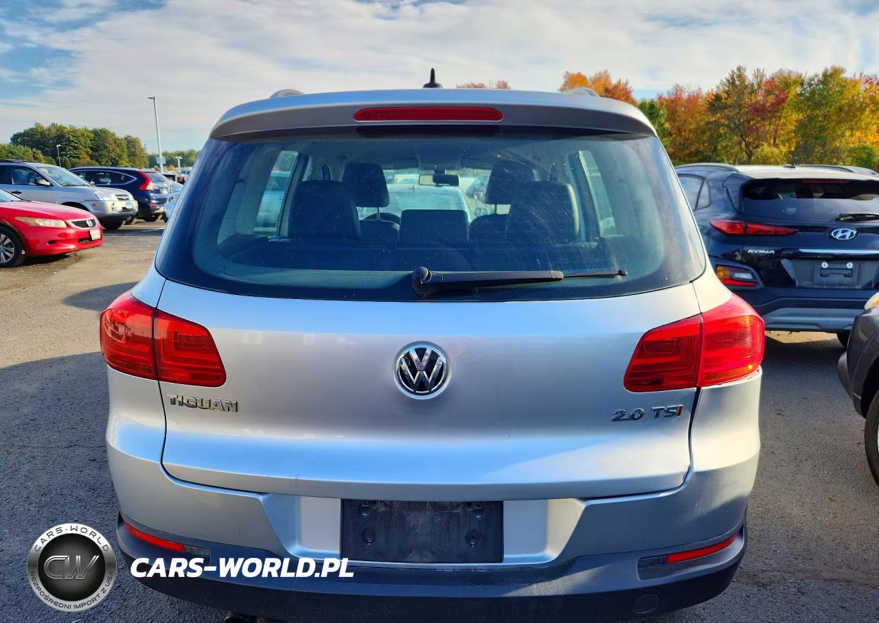 2017 Volkswagen Tiguan S VIN:WVGBV7AX0HW507175 - 6
