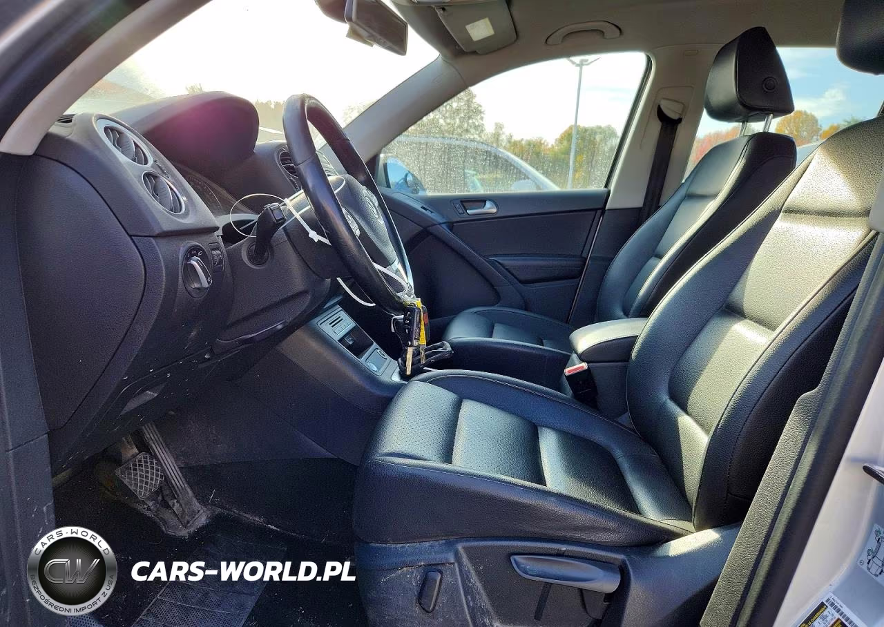 2017 Volkswagen Tiguan S VIN:WVGBV7AX0HW507175 - 7