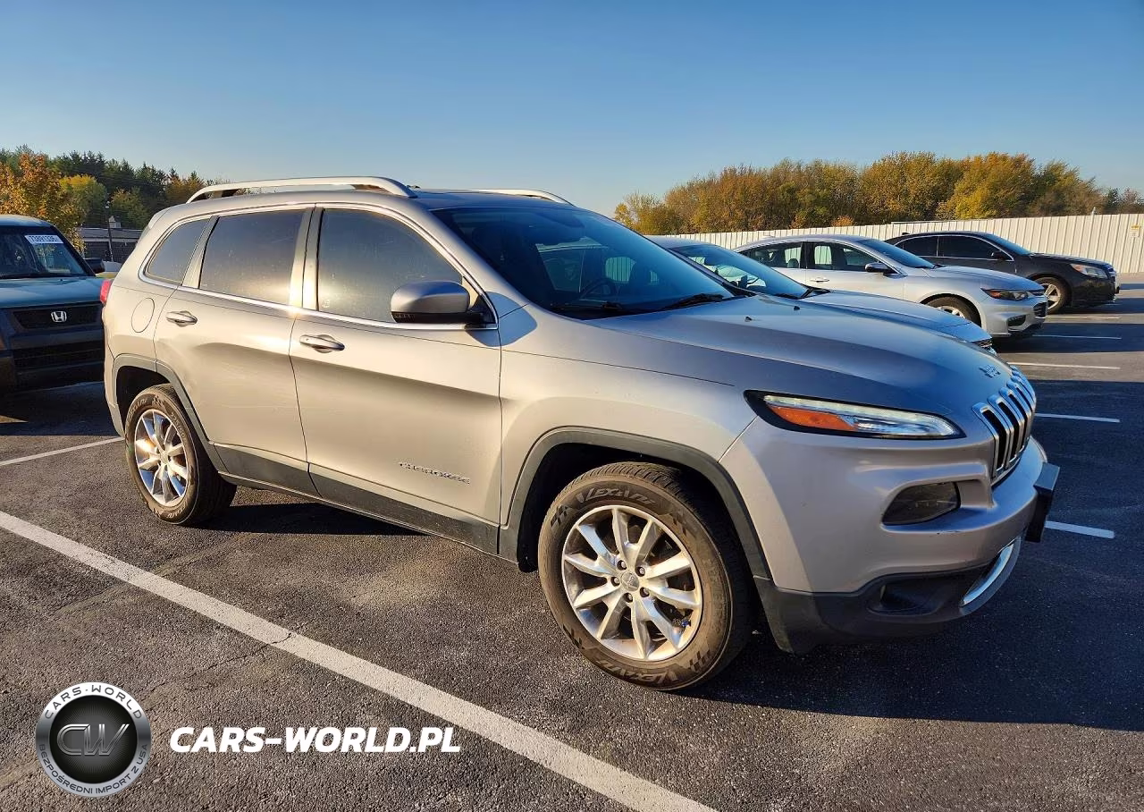 2015 Jeep Cherokee Limited VIN:1C4PJMDSXFW646022 - 4