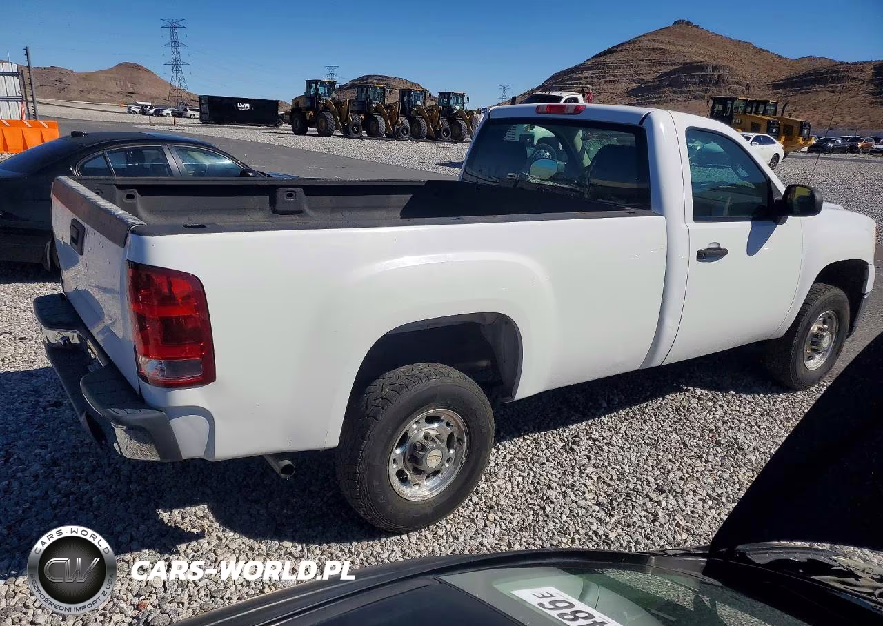 2007 GMC Sierra C2500 Heavy Duty VIN:1GTHC24K97E524018 - 3