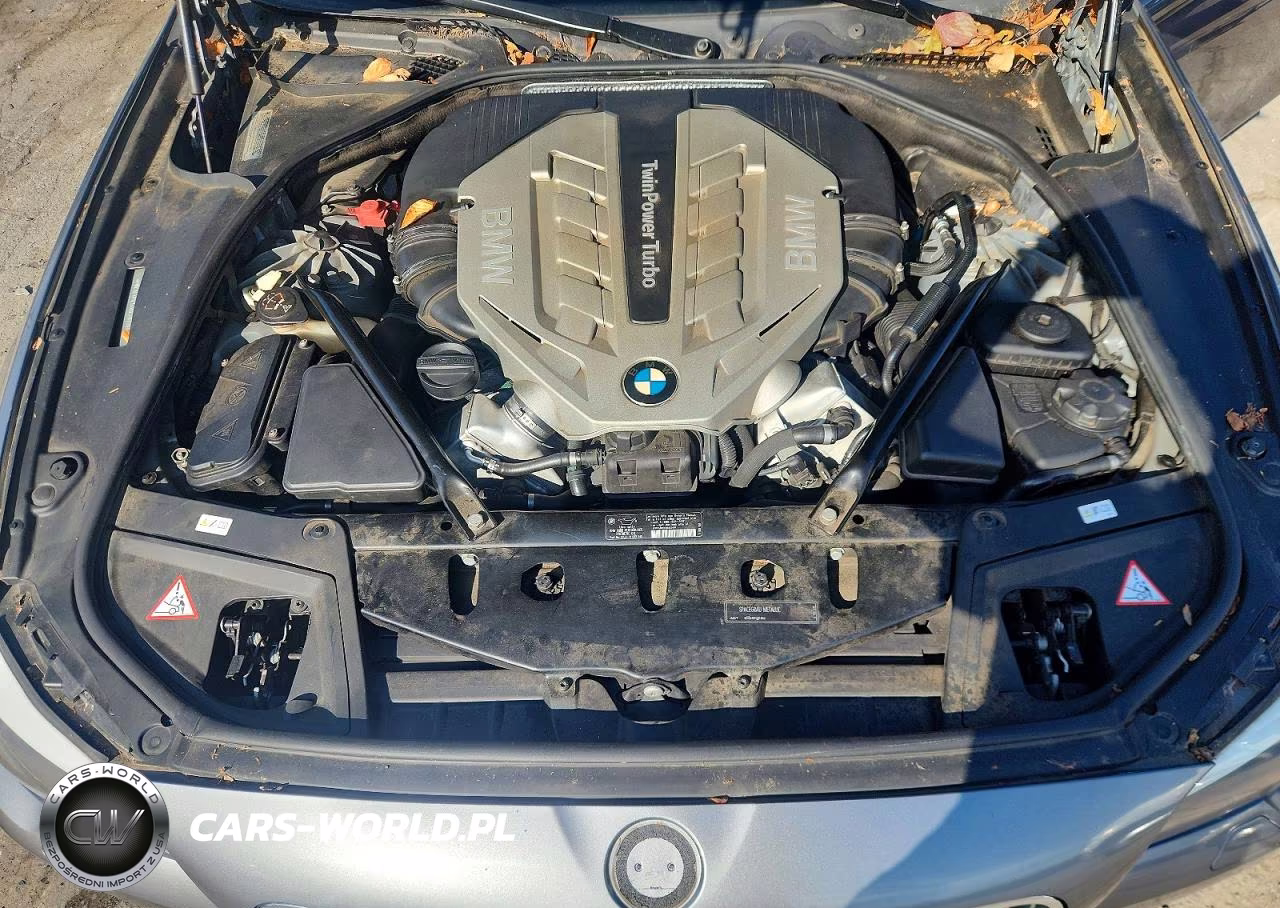 2011 BMW 550 Xi VIN:WBAFU9C50BC783765 - 11