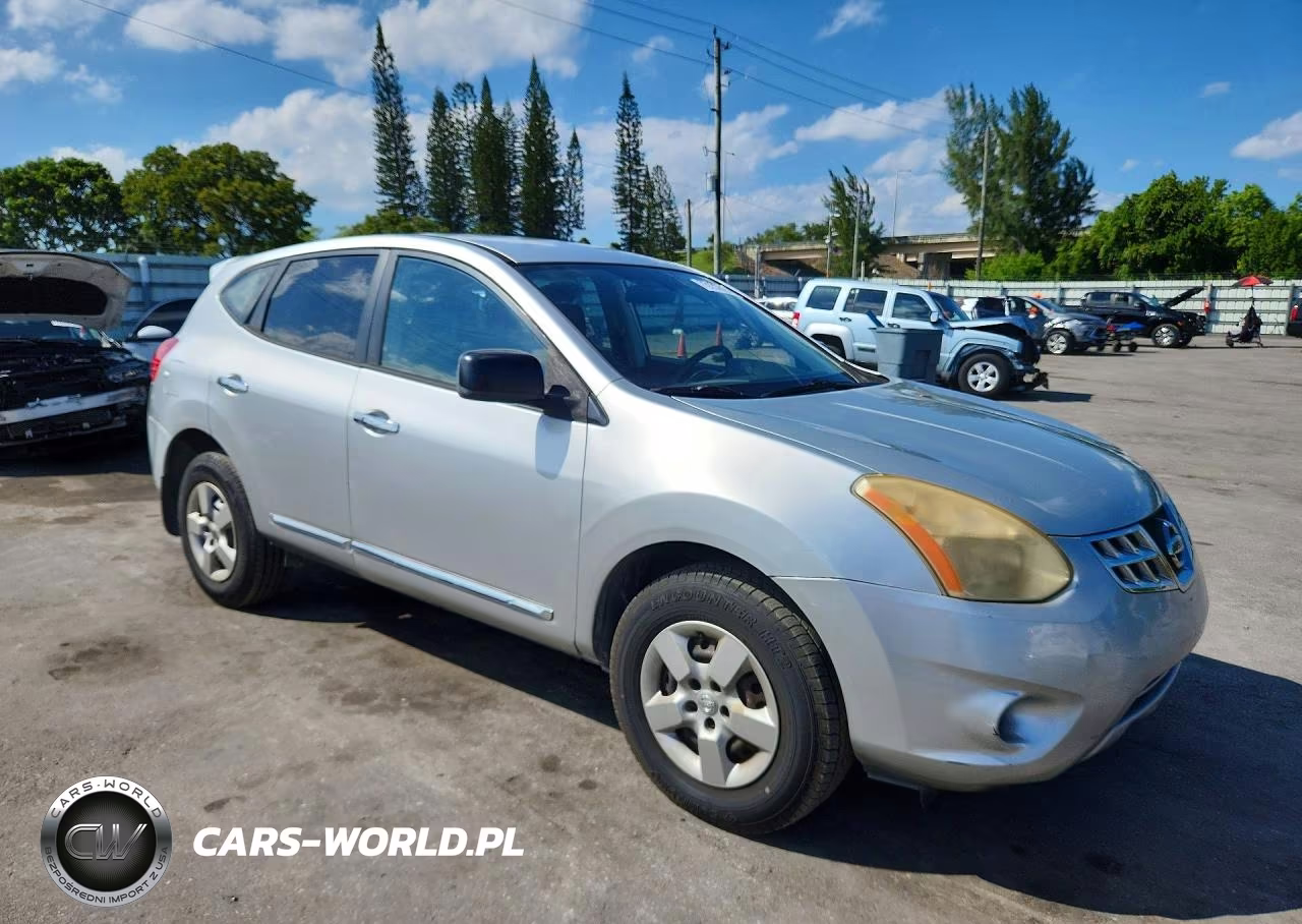 2013 Nissan Rogue S VIN:JN8AS5MT7DW547645 - 4