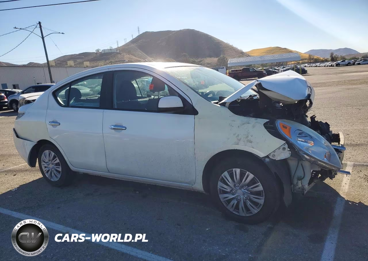 2013 Nissan Versa 1.6 S VIN:3N1CN7AP1DL889163 - 4