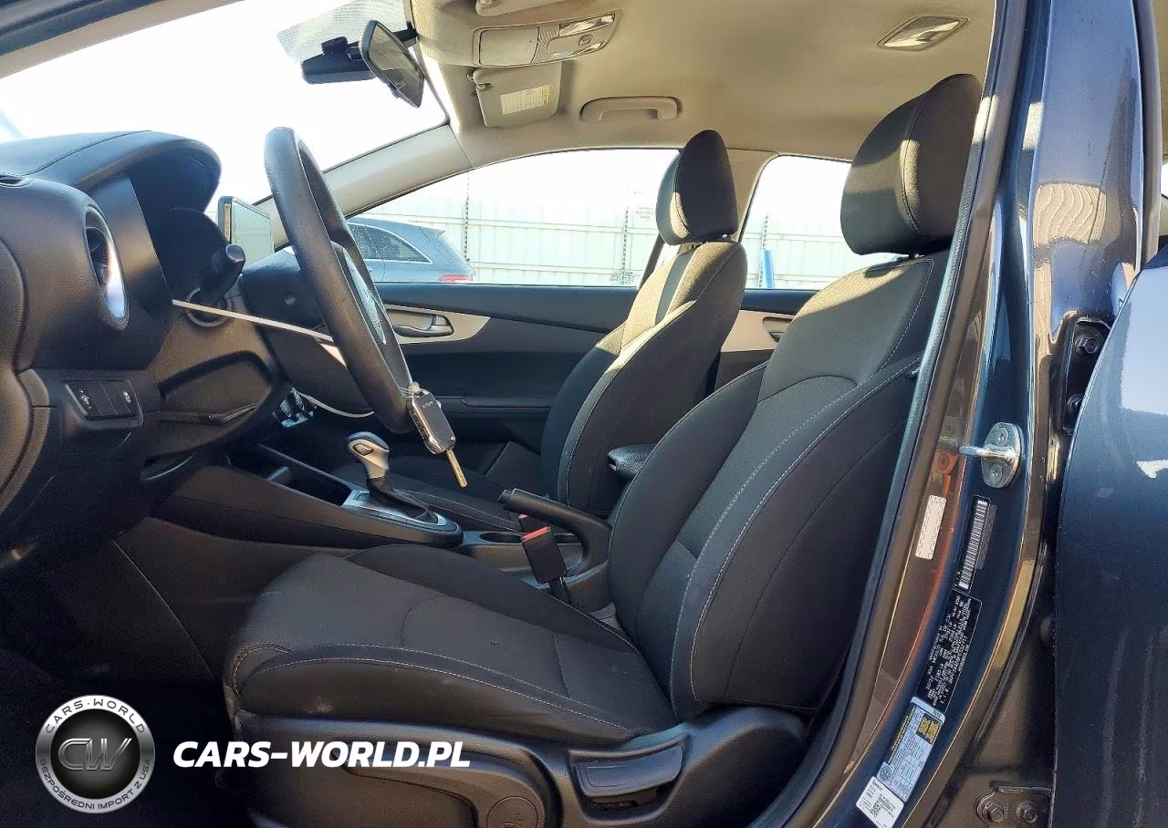 2023 Kia Forte Lxs VIN:3KPF24AD9PE552711 - 7