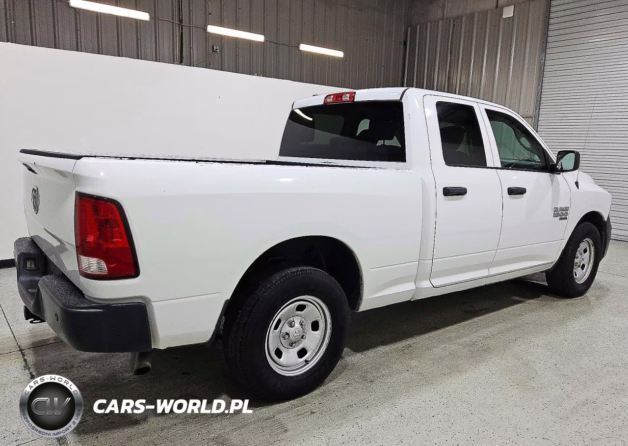 2020 Ram 1500 Classic Tradesman VIN:1C6RR6FG4LS158426 - 3