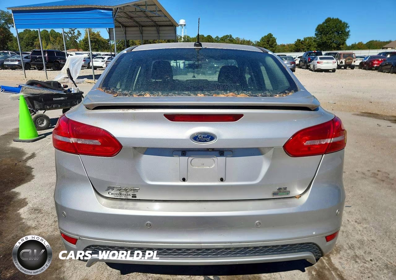 2015 Ford Focus Se VIN:1FADP3FE0FL344961 - 6