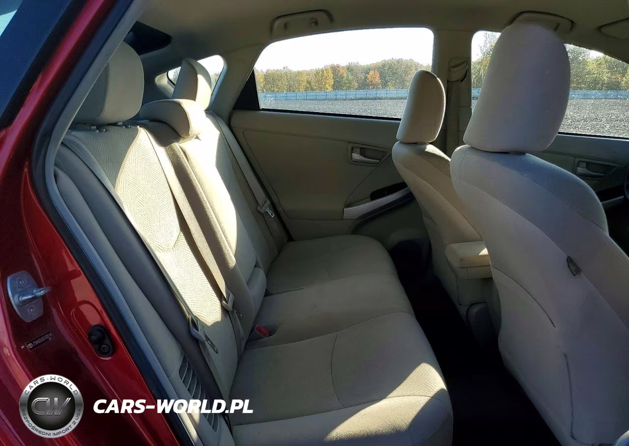 2011 Toyota Prius Two VIN:JTDKN3DU0B1435140 - 10