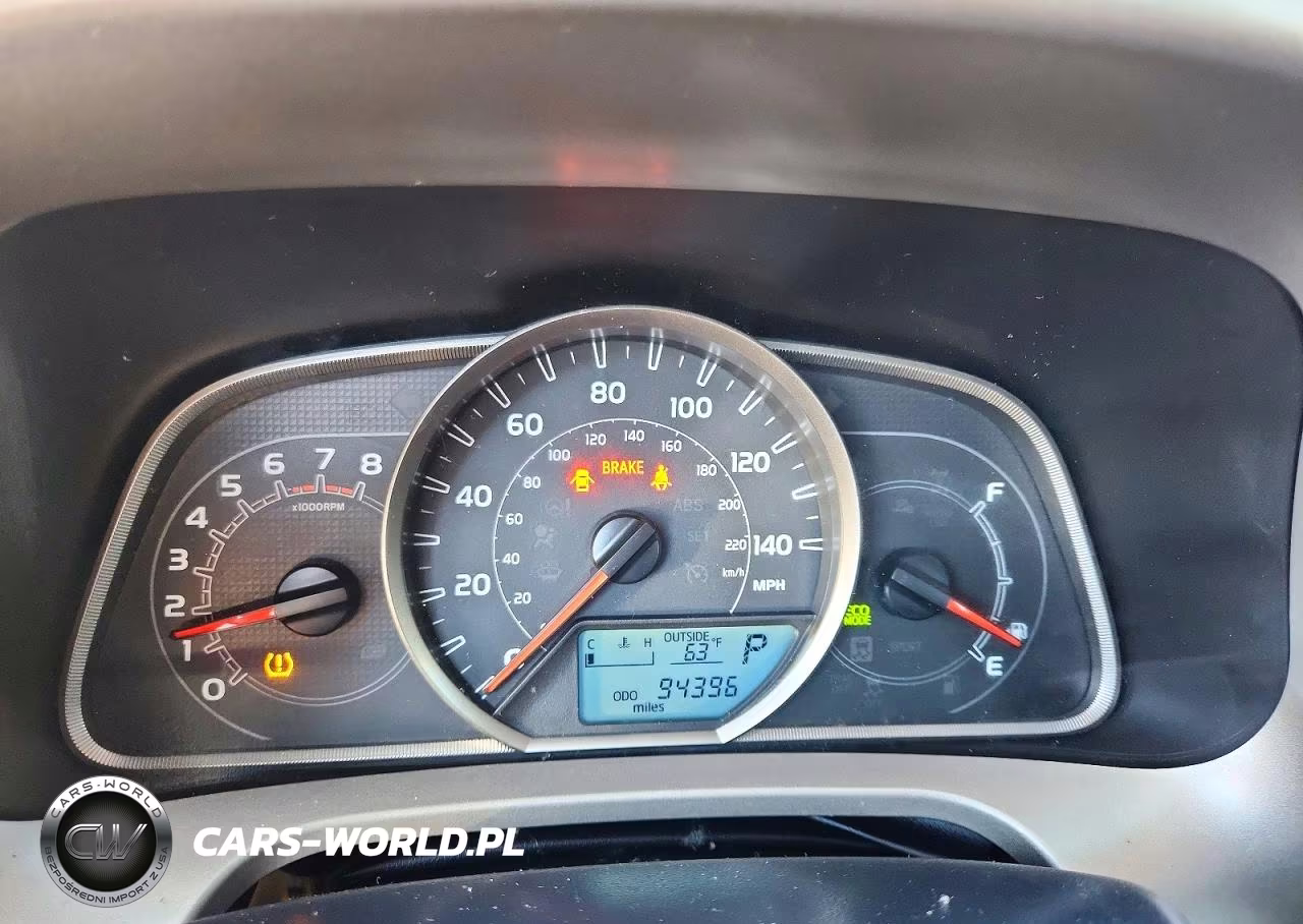 2015 Toyota Rav4 Xle VIN:JTMRFREV1FD157701 - 9