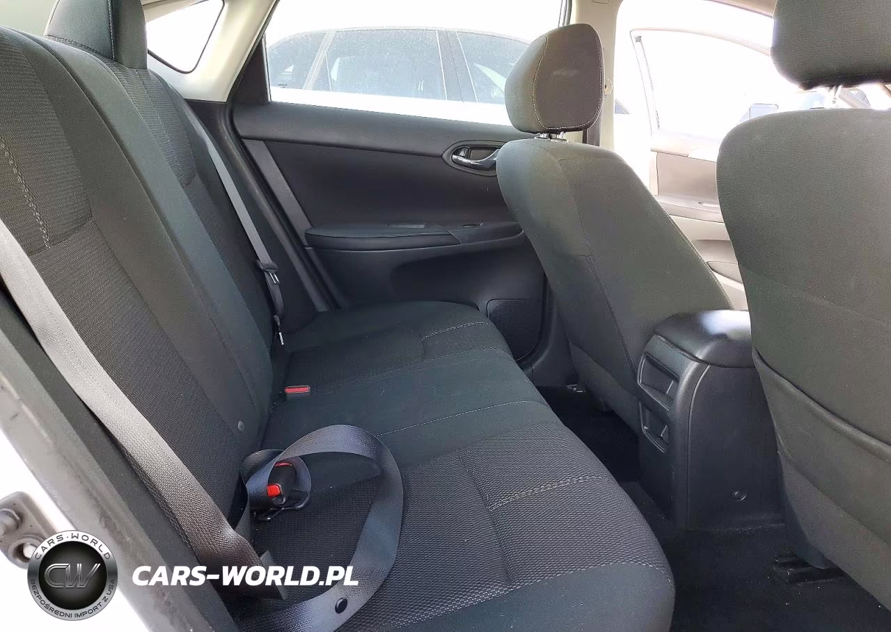 2018 Nissan Sentra S VIN:3N1AB7AP6JY297031 - 10